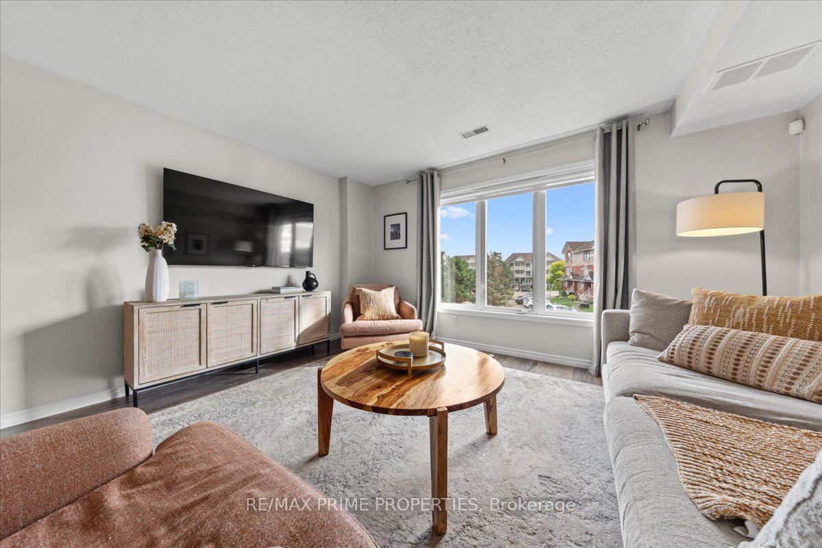 Photo 6 of 2314 Bois Vert Place, Ottawa, Avalon East — HOMEH