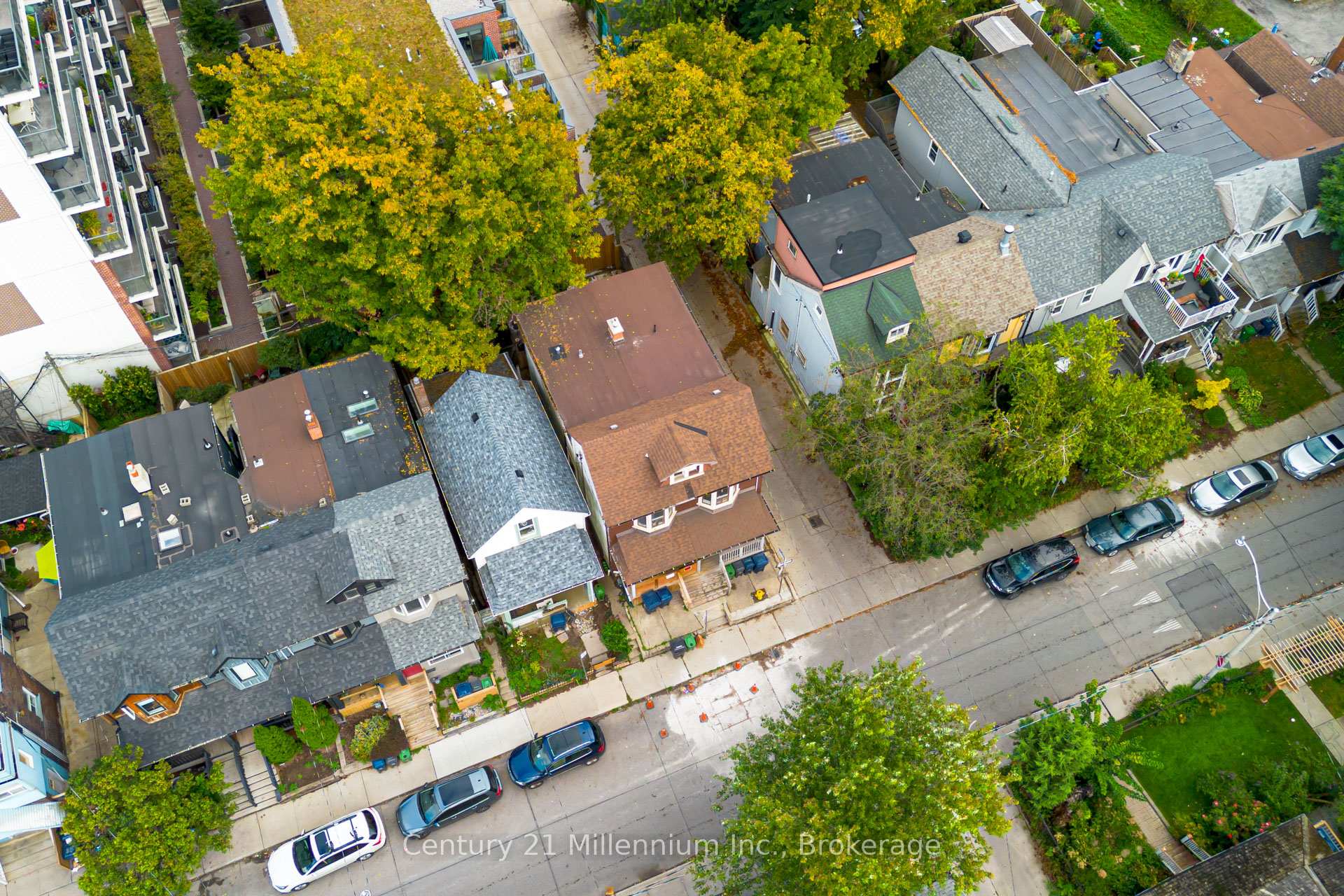 Photo 3 of 69 Laing Street, Toronto, Greenwood-Coxwell — HOMEH