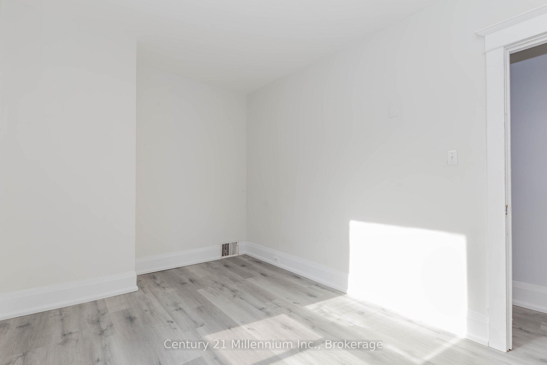 Photo 25 of 69 Laing Street, Toronto, Greenwood-Coxwell — HOMEH