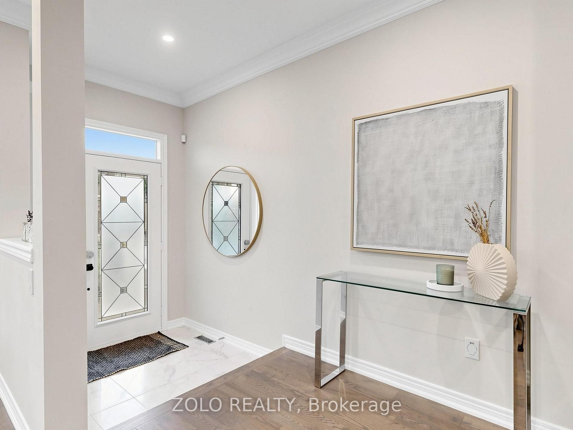 Photo 4 of 247 Summeridge Drive, Vaughan, Patterson — HOMEH
