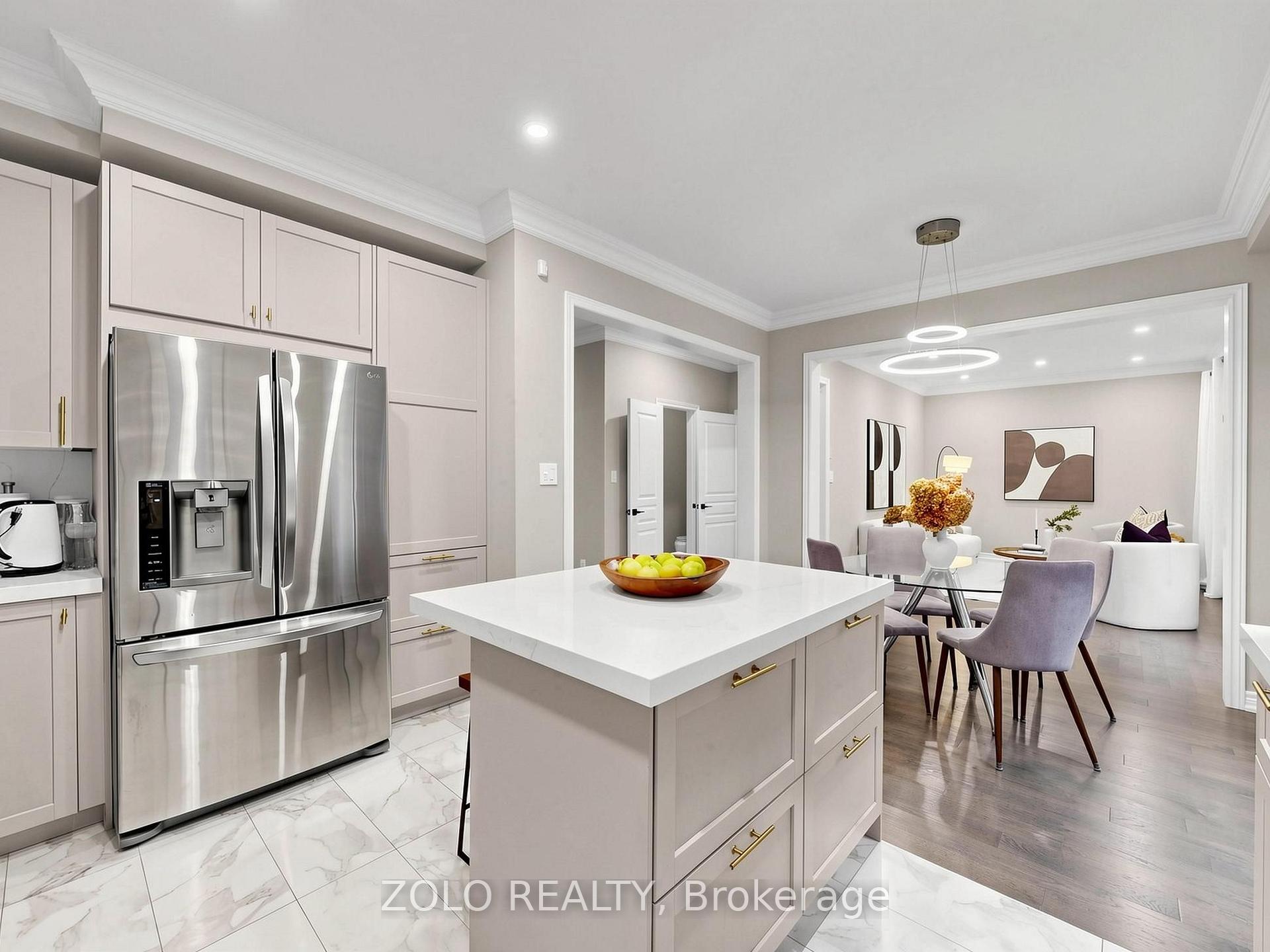 Photo 13 of 247 Summeridge Drive, Vaughan, Patterson — HOMEH