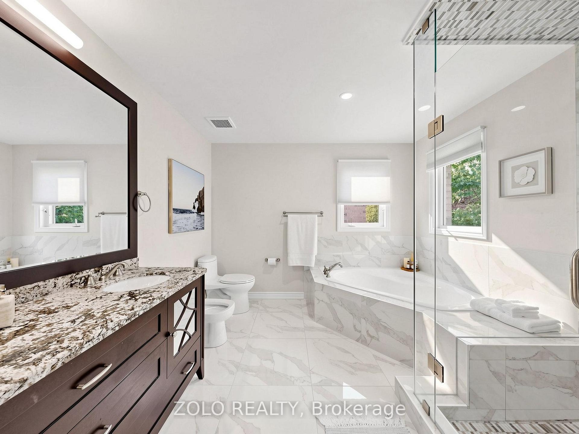 Photo 20 of 247 Summeridge Drive, Vaughan, Patterson — HOMEH