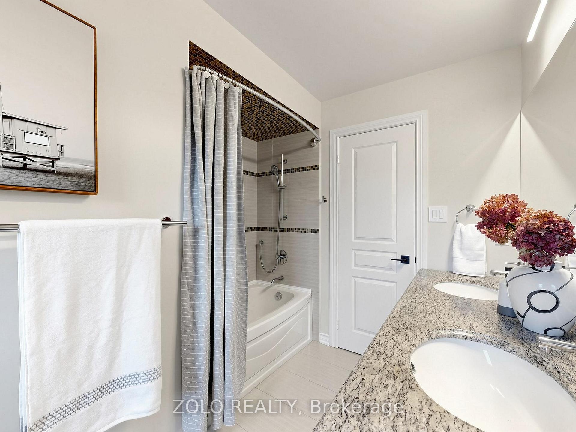 Photo 30 of 247 Summeridge Drive, Vaughan, Patterson — HOMEH