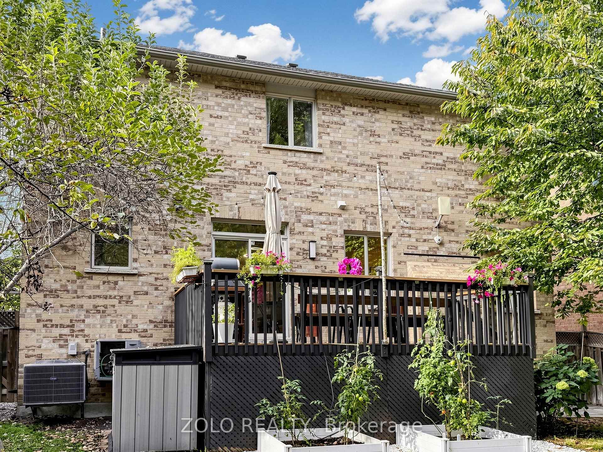 Photo 42 of 247 Summeridge Drive, Vaughan, Patterson — HOMEH