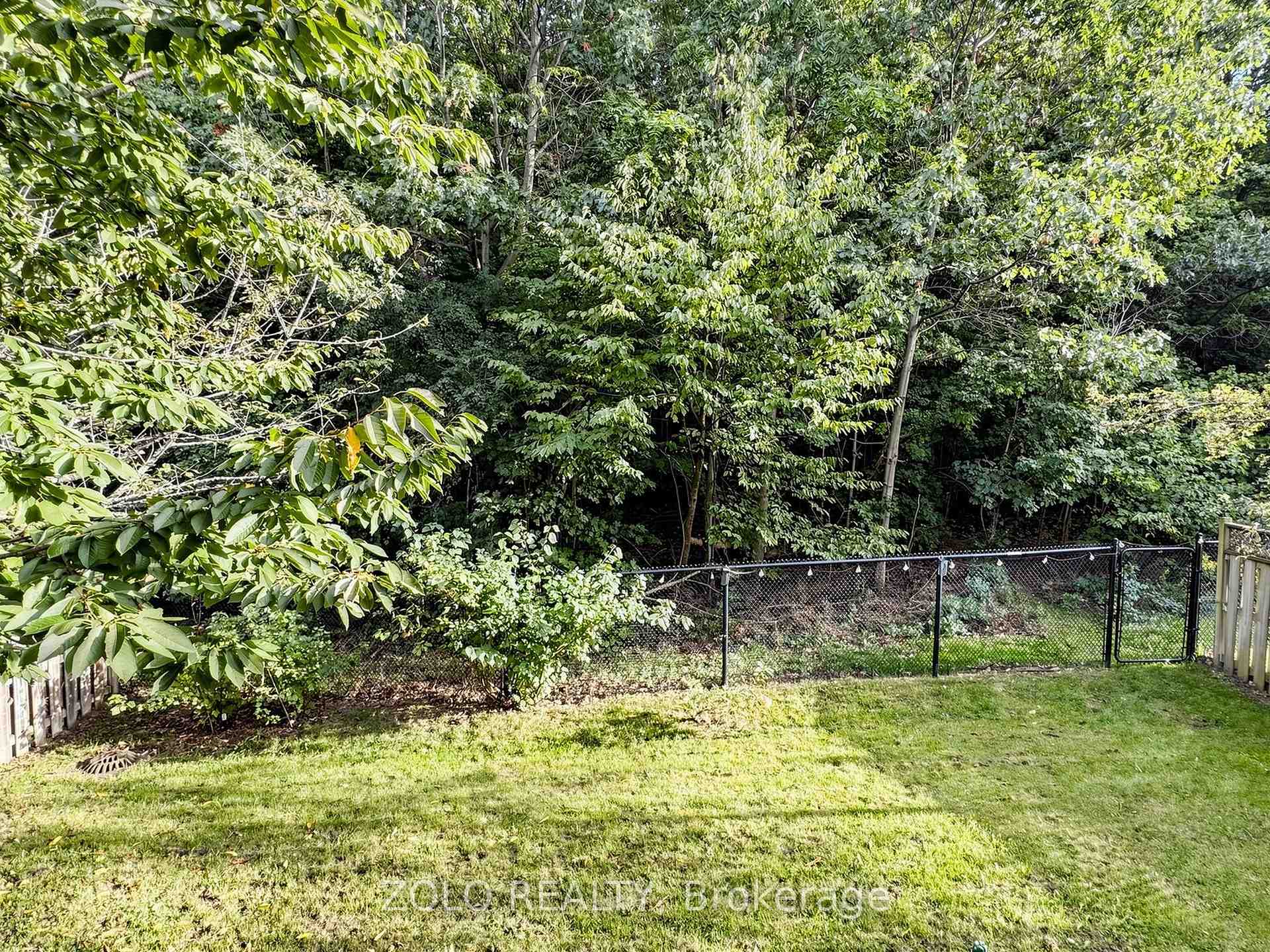 Photo 43 of 247 Summeridge Drive, Vaughan, Patterson — HOMEH