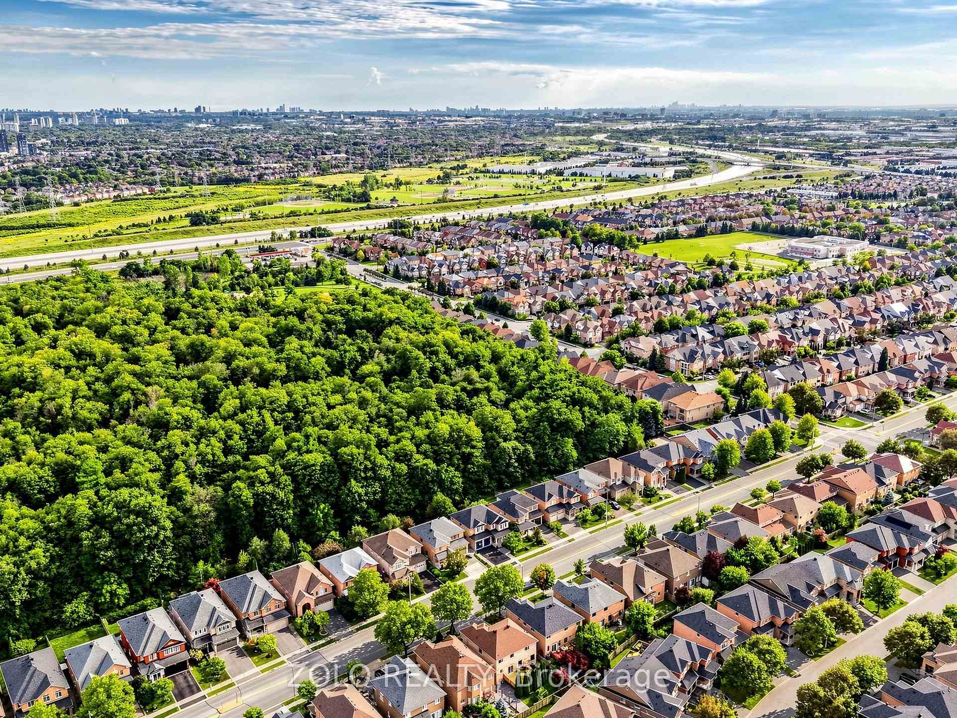 Photo 50 of 247 Summeridge Drive, Vaughan, Patterson — HOMEH