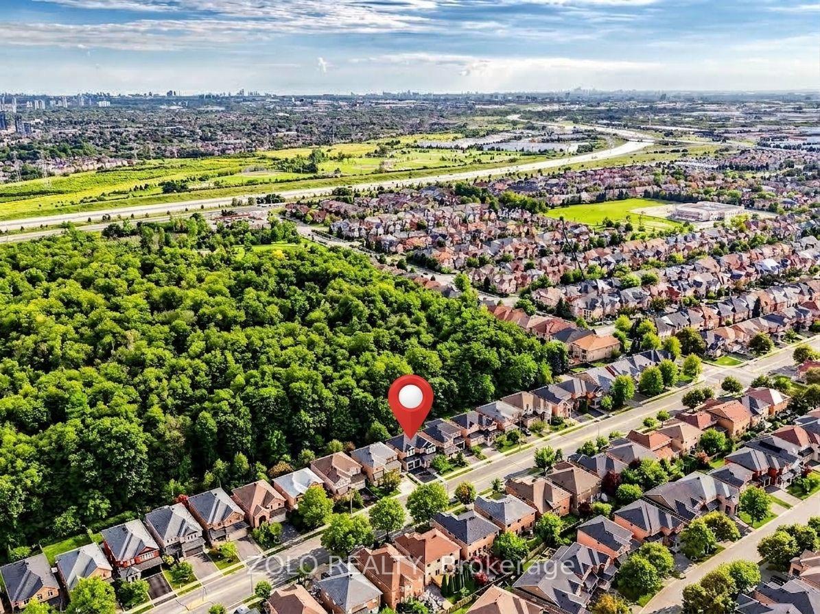 Photo 52 of 247 Summeridge Drive, Vaughan, Patterson — HOMEH