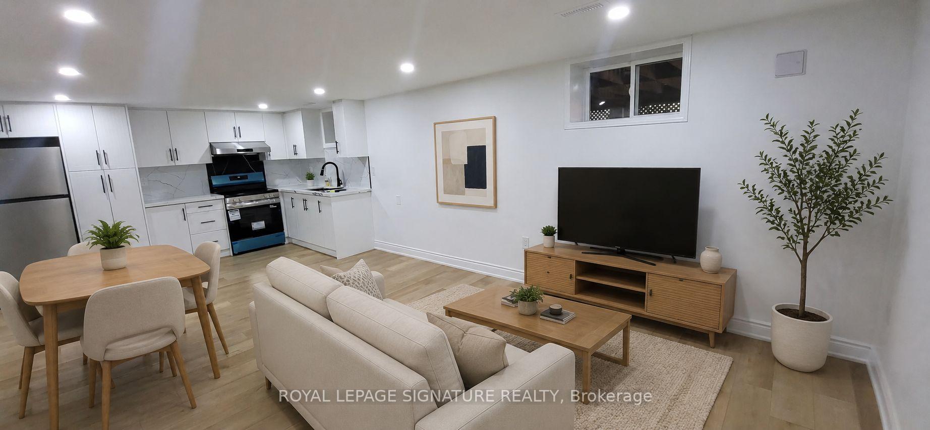 Photo 3 of Unit Bsmt, 2632 Birch Crescent, Mississauga, Clarkson — HOMEH
