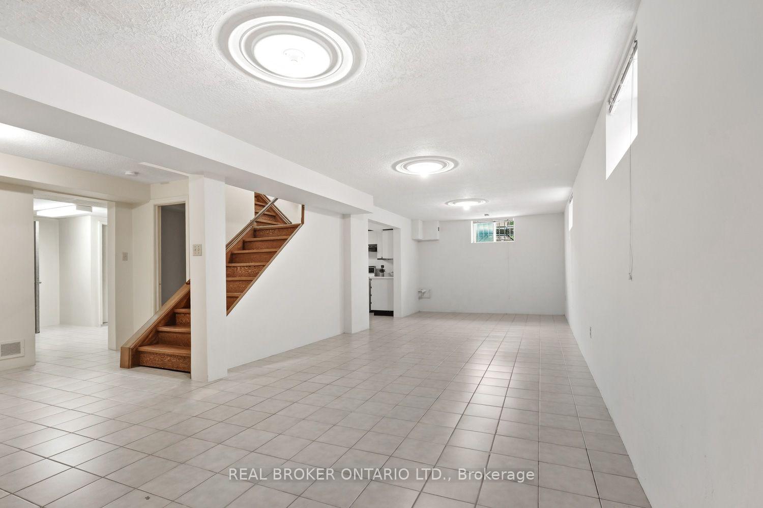 Photo 32 of 86 Monte Drive, Hamilton, Gershome — HOMEH