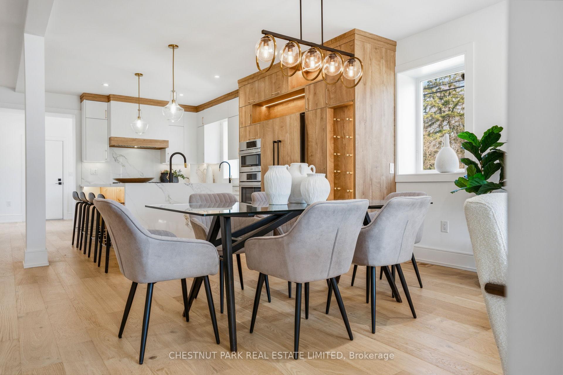 Photo 11 of 86 Edgecroft Road, Etobicoke, Stonegate-Queensway — HOMEH
