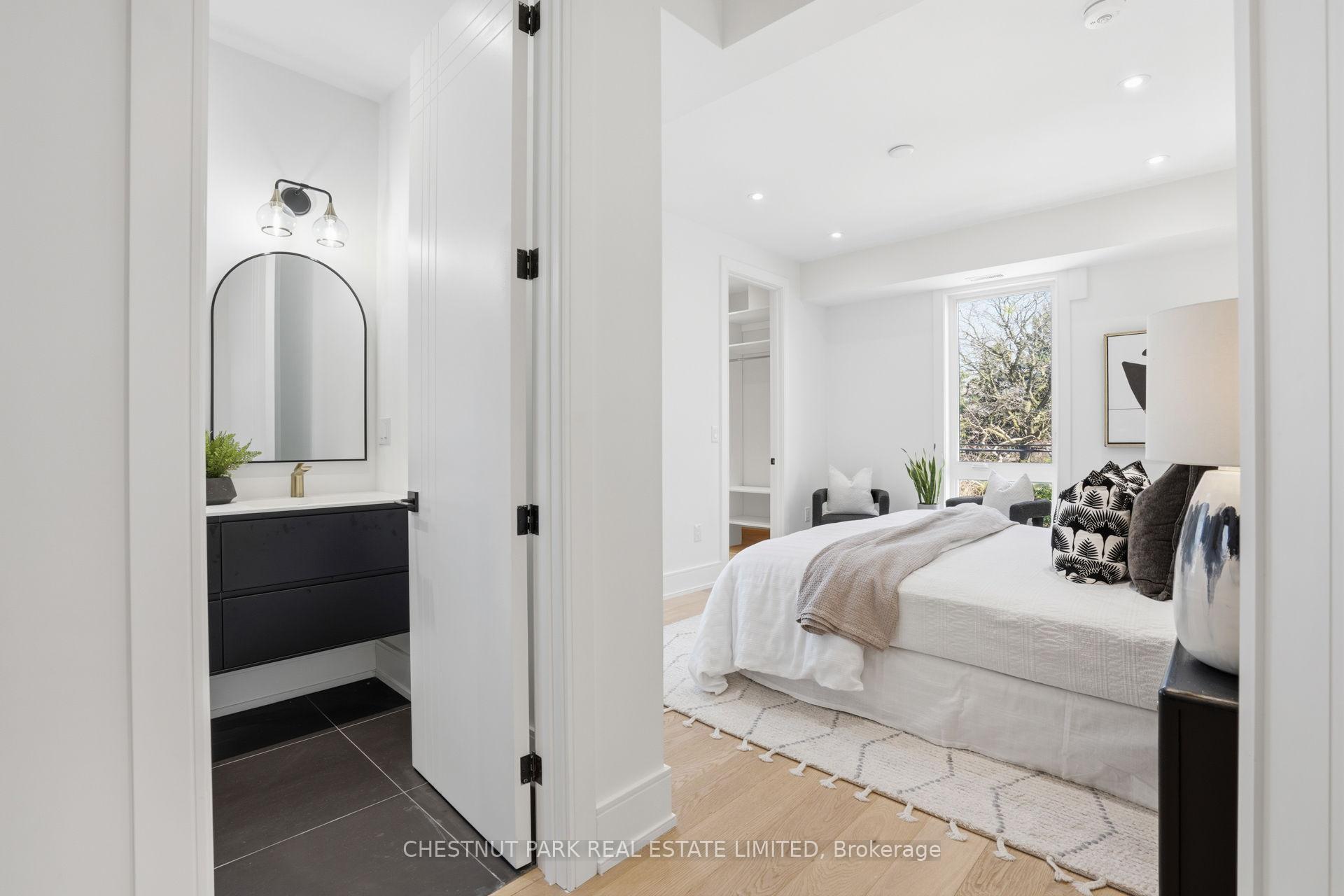 Photo 23 of 86 Edgecroft Road, Etobicoke, Stonegate-Queensway — HOMEH