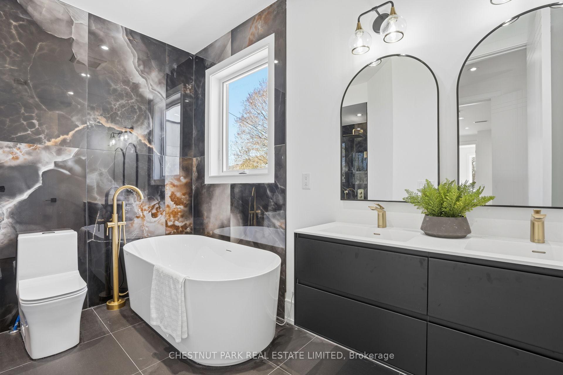 Photo 29 of 86 Edgecroft Road, Etobicoke, Stonegate-Queensway — HOMEH