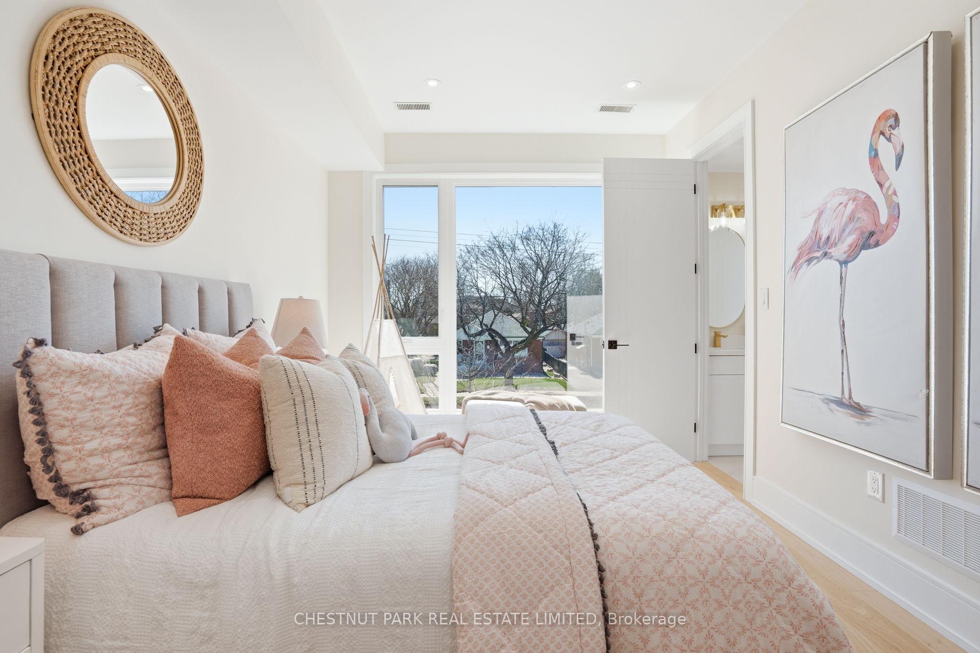 Photo 37 of 86 Edgecroft Road, Etobicoke, Stonegate-Queensway — HOMEH