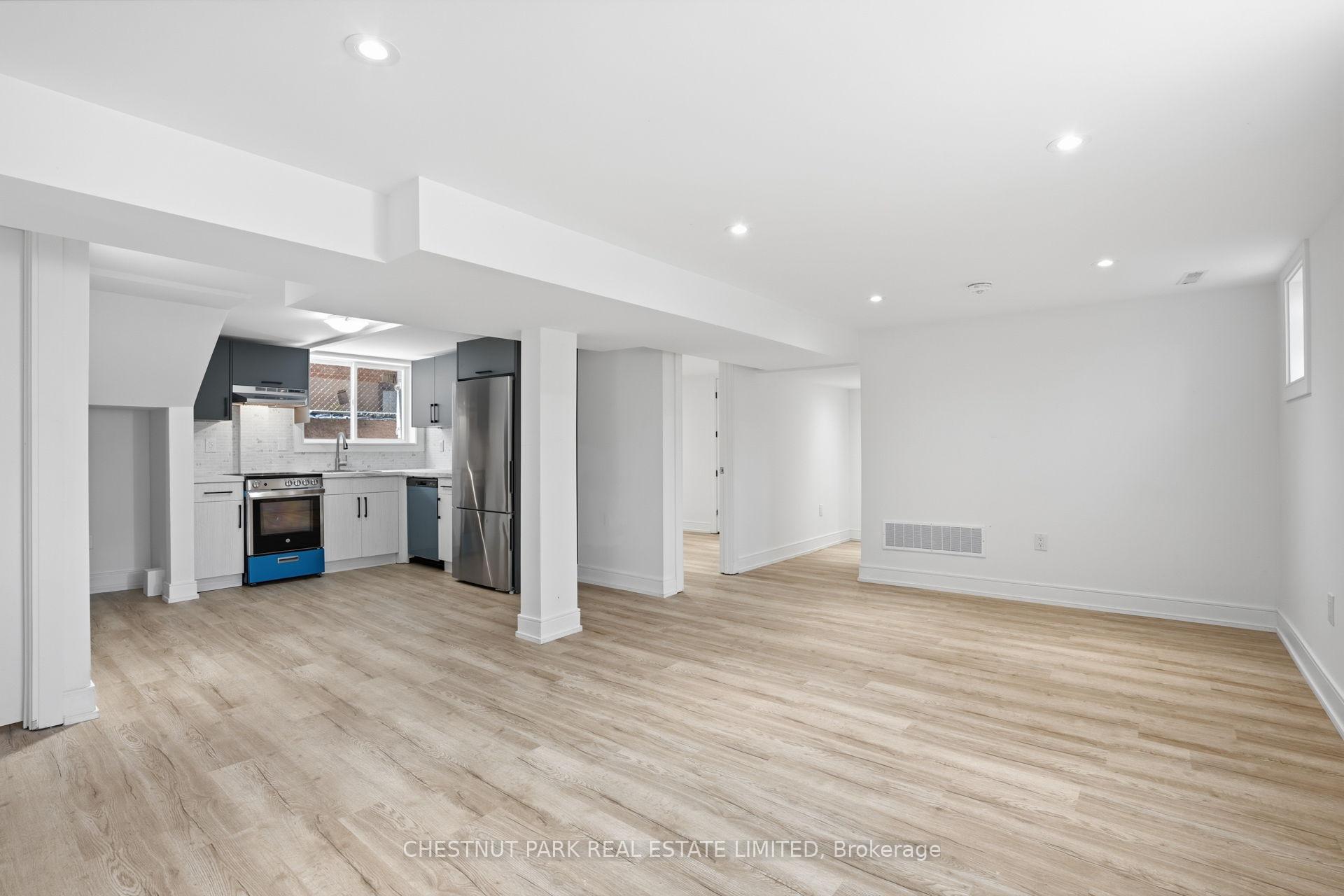 Photo 45 of 86 Edgecroft Road, Etobicoke, Stonegate-Queensway — HOMEH