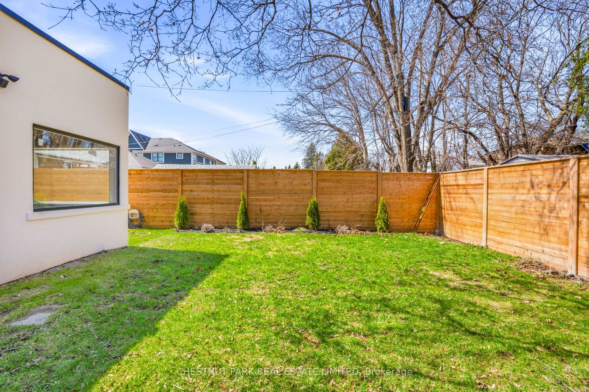 Photo 49 of 86 Edgecroft Road, Etobicoke, Stonegate-Queensway — HOMEH