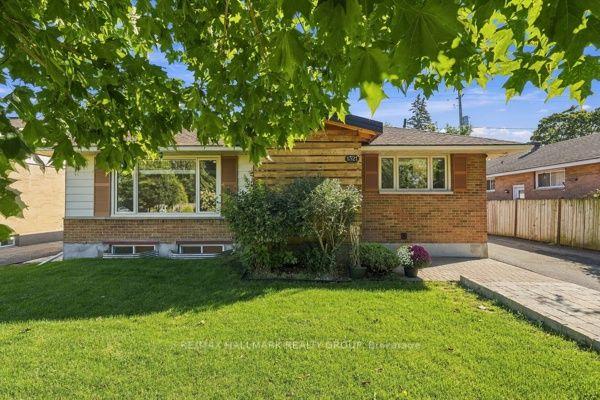 Photo 3 of 1321 Rideout Crescent, Ottawa, Parkway Park — HOMEH