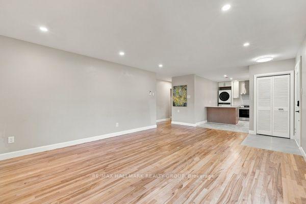 Photo 8 of 1321 Rideout Crescent, Ottawa, Parkway Park — HOMEH