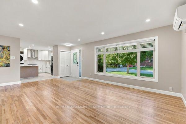 Photo 9 of 1321 Rideout Crescent, Ottawa, Parkway Park — HOMEH
