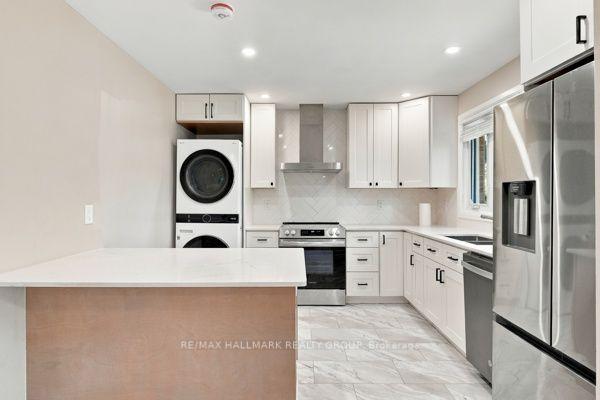 Photo 11 of 1321 Rideout Crescent, Ottawa, Parkway Park — HOMEH