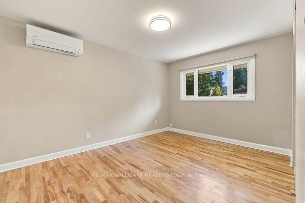 Photo 14 of 1321 Rideout Crescent, Ottawa, Parkway Park — HOMEH