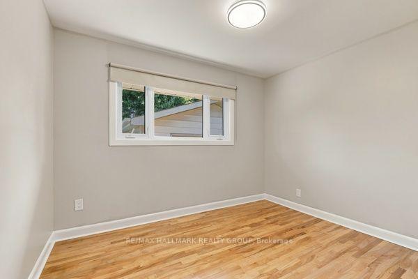 Photo 17 of 1321 Rideout Crescent, Ottawa, Parkway Park — HOMEH