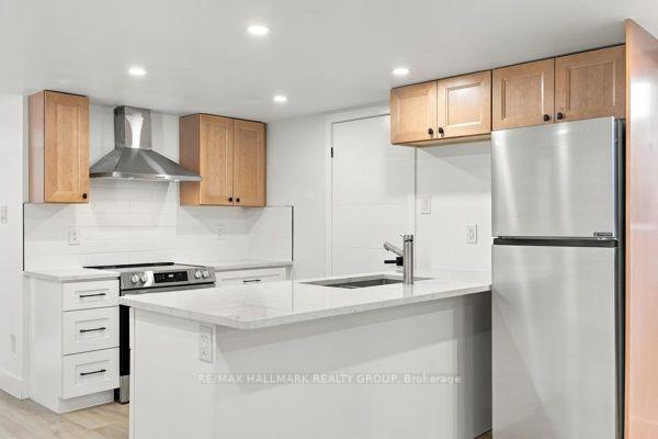 Photo 20 of 1321 Rideout Crescent, Ottawa, Parkway Park — HOMEH