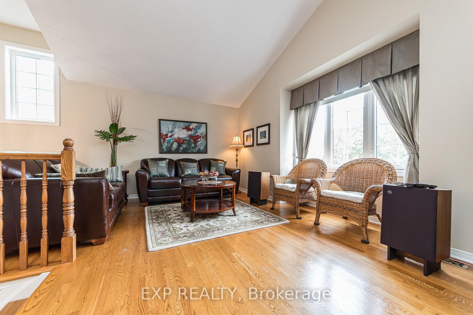 Photo 18 of 2162 Gardenway Drive, Ottawa, Fallingbrook/Gardenway South — HOMEH