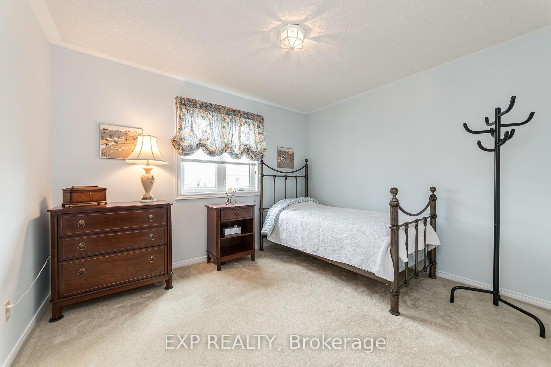 Photo 25 of 2162 Gardenway Drive, Ottawa, Fallingbrook/Gardenway South — HOMEH
