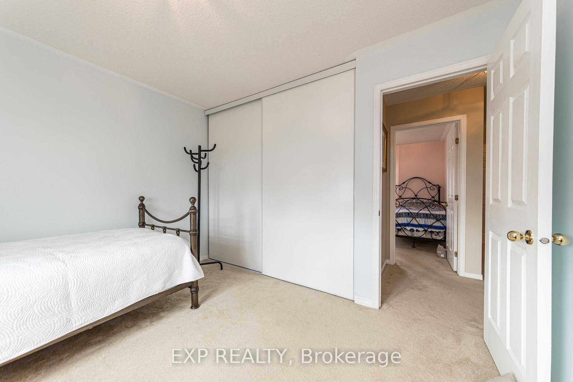 Photo 26 of 2162 Gardenway Drive, Ottawa, Fallingbrook/Gardenway South — HOMEH