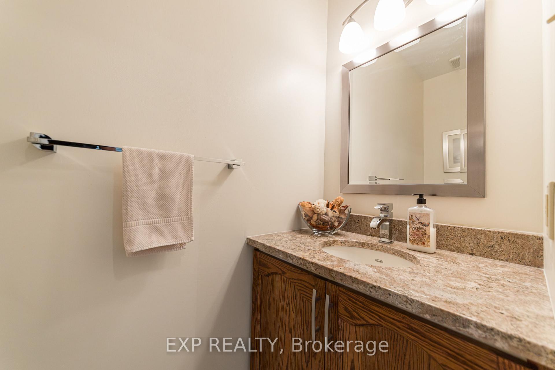 Photo 36 of 2162 Gardenway Drive, Ottawa, Fallingbrook/Gardenway South — HOMEH