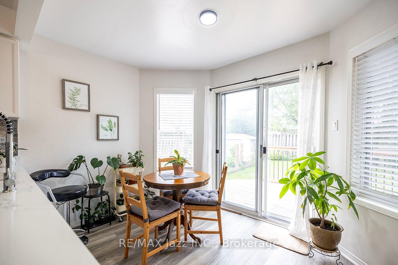 Photo 17 of 23 Meredith Court, Clarington, Courtice — HOMEH