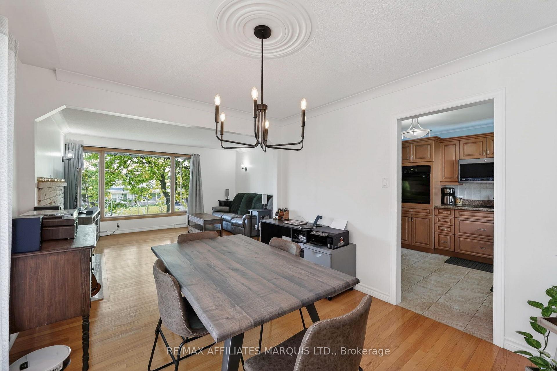 Photo 4 of 2706 Ross Avenue, Cornwall, Cornwall — HOMEH