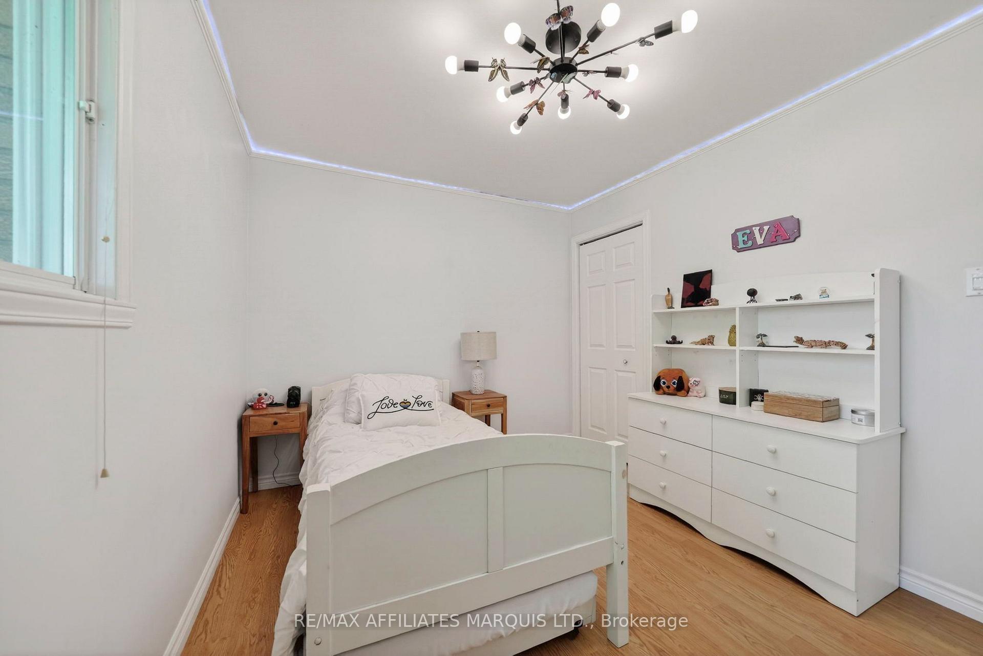 Photo 10 of 2706 Ross Avenue, Cornwall, Cornwall — HOMEH