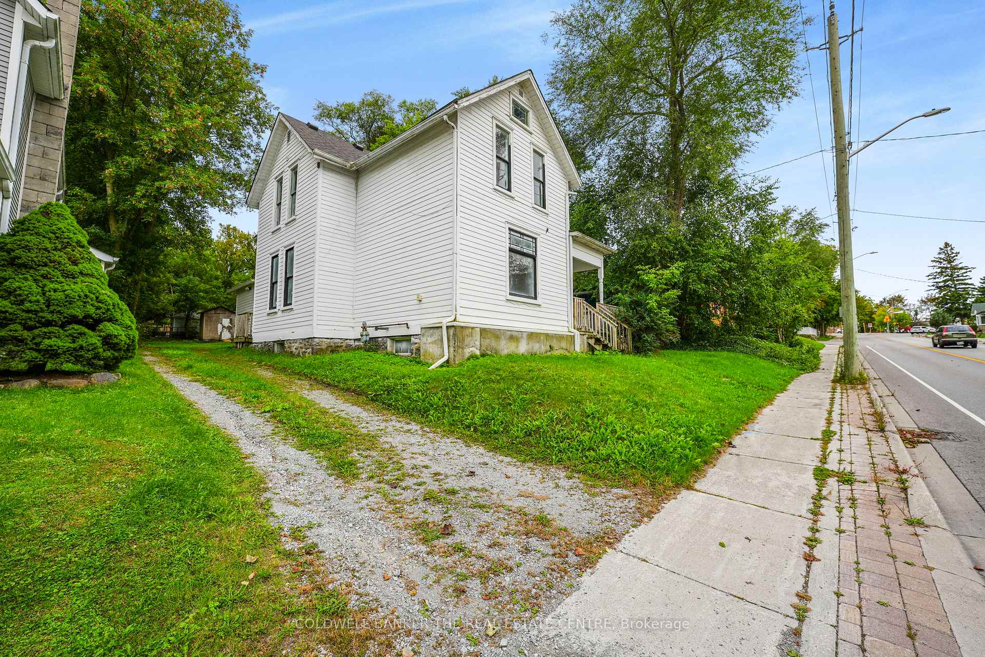 Photo 3 of 592 Gorham Street, Newmarket, Gorham-College Manor — HOMEH