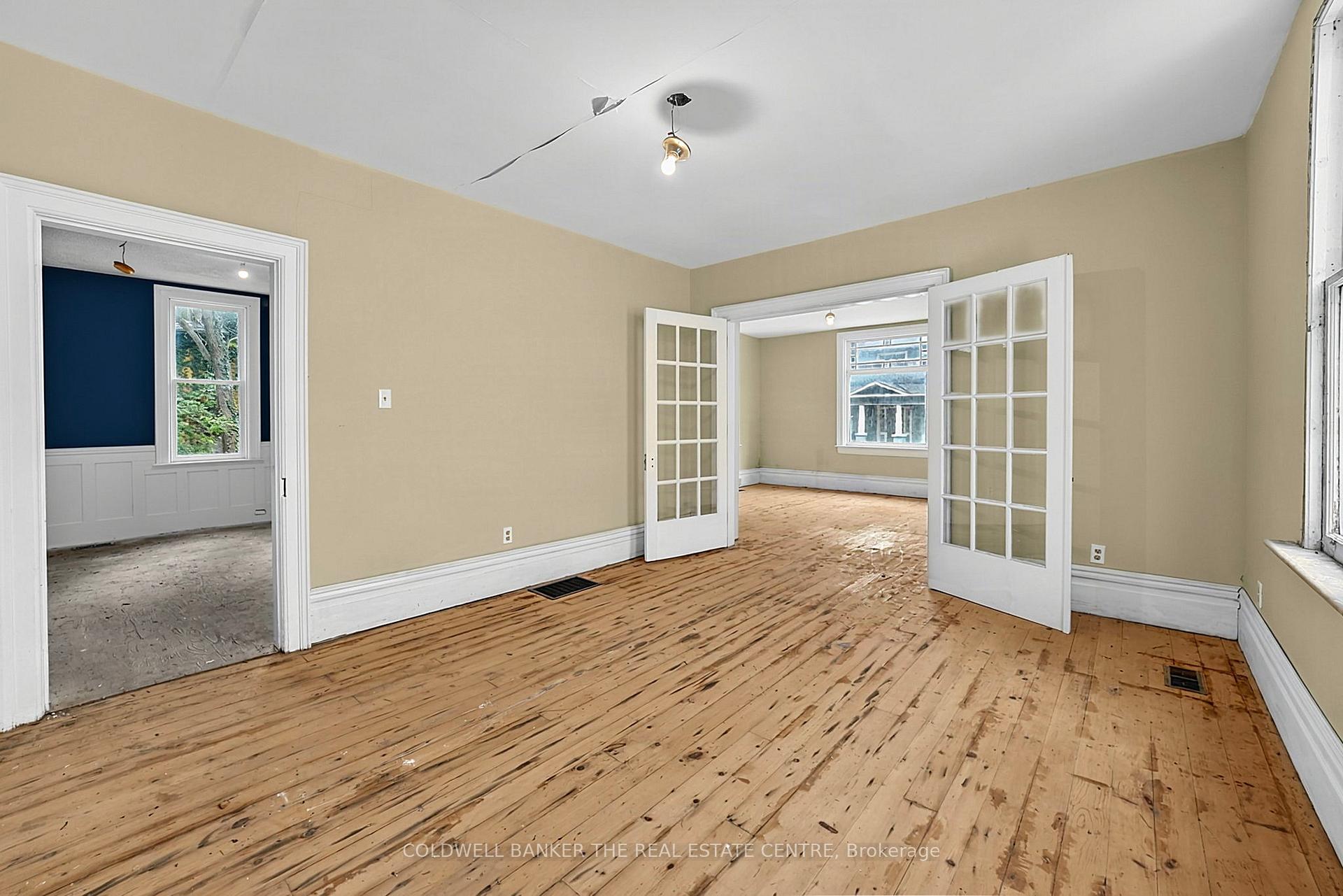 Photo 11 of 592 Gorham Street, Newmarket, Gorham-College Manor — HOMEH