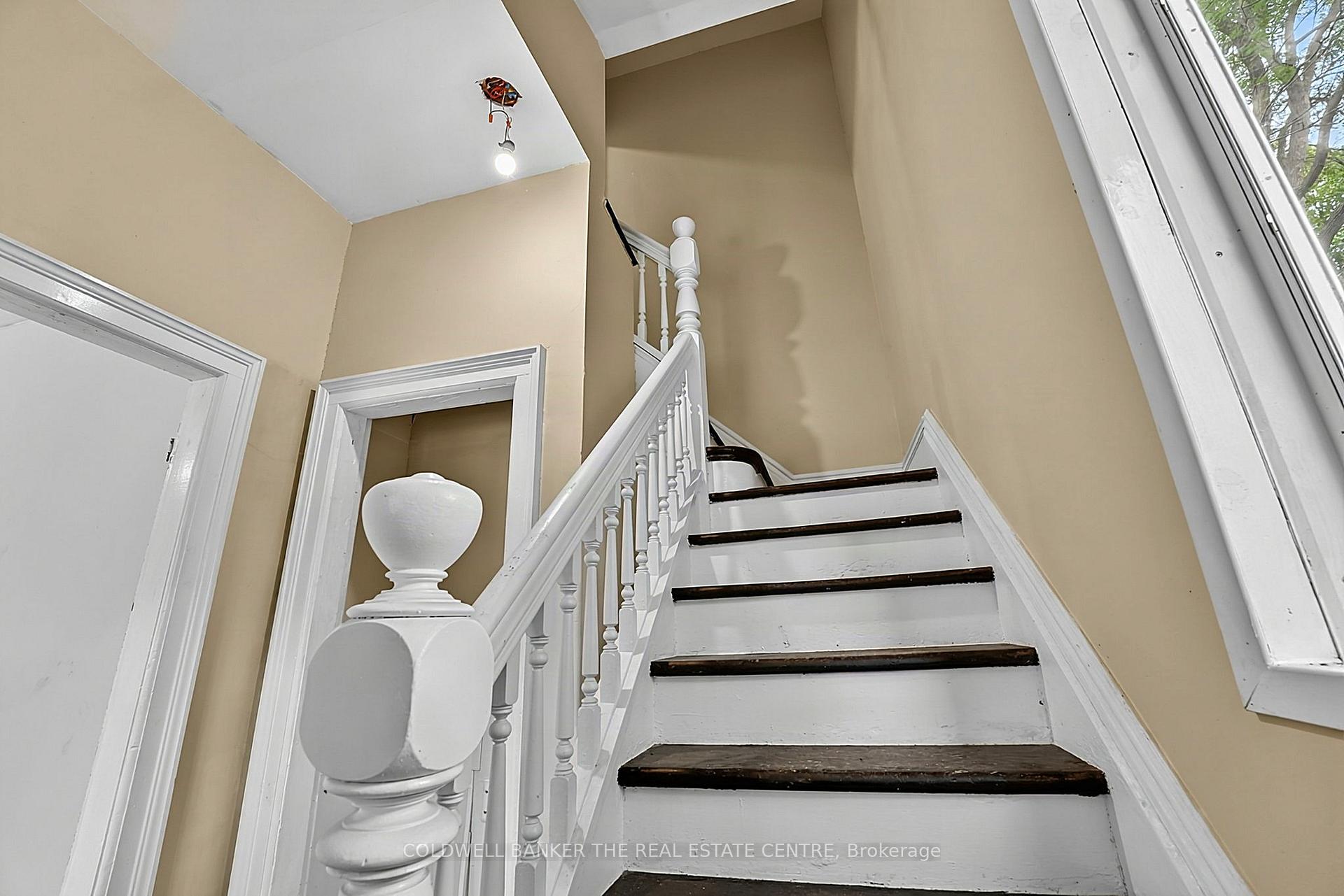 Photo 19 of 592 Gorham Street, Newmarket, Gorham-College Manor — HOMEH