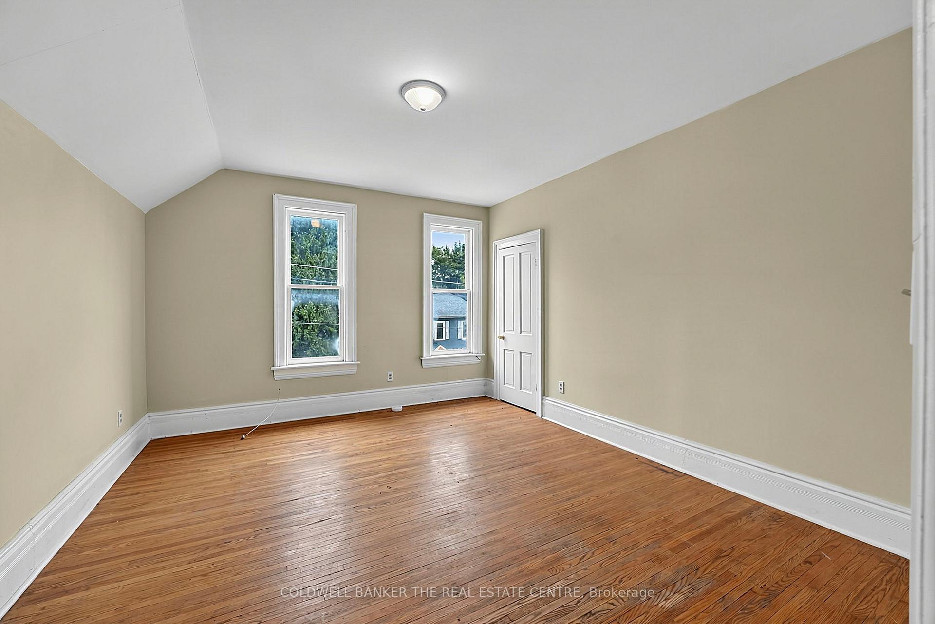 Photo 20 of 592 Gorham Street, Newmarket, Gorham-College Manor — HOMEH