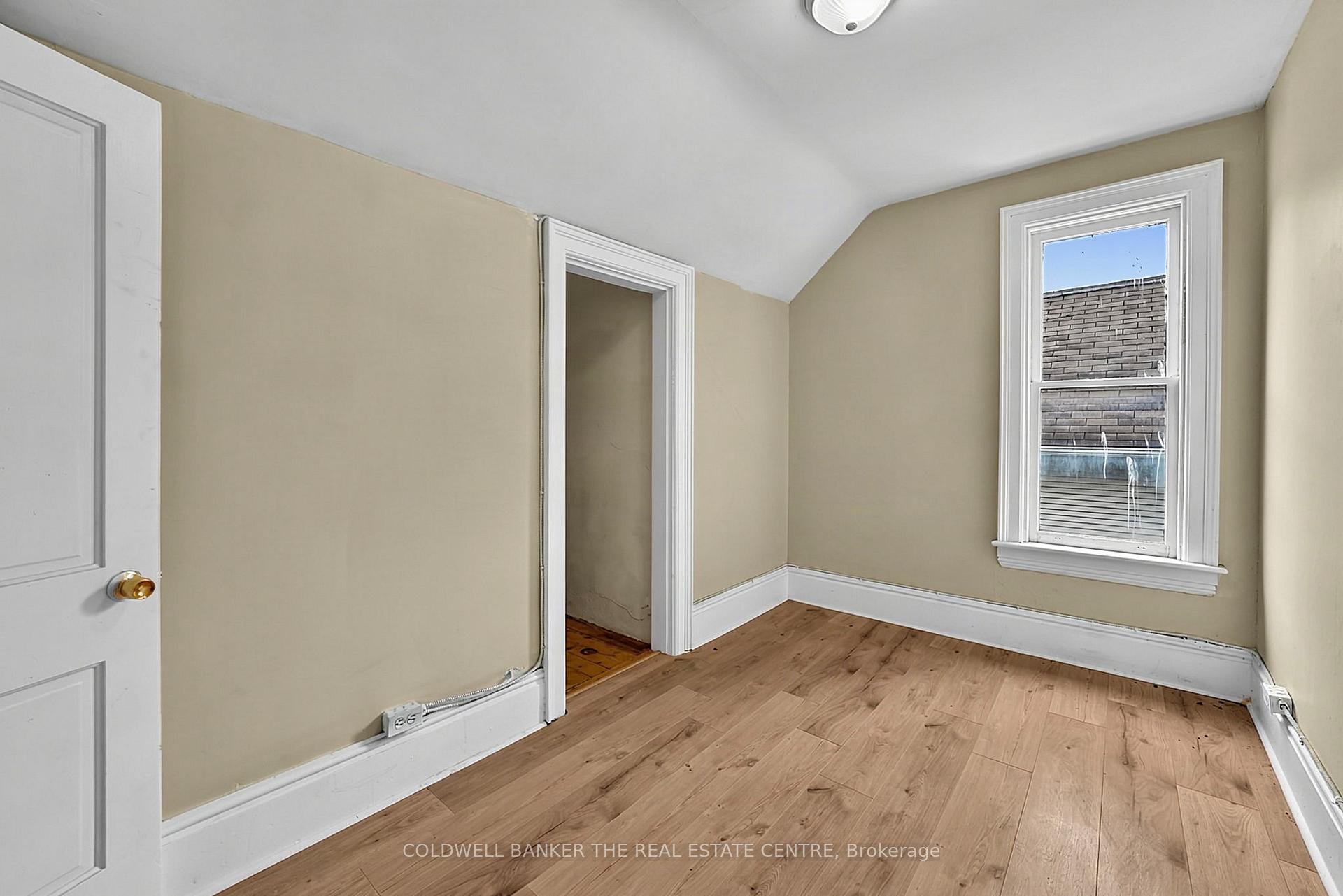 Photo 21 of 592 Gorham Street, Newmarket, Gorham-College Manor — HOMEH