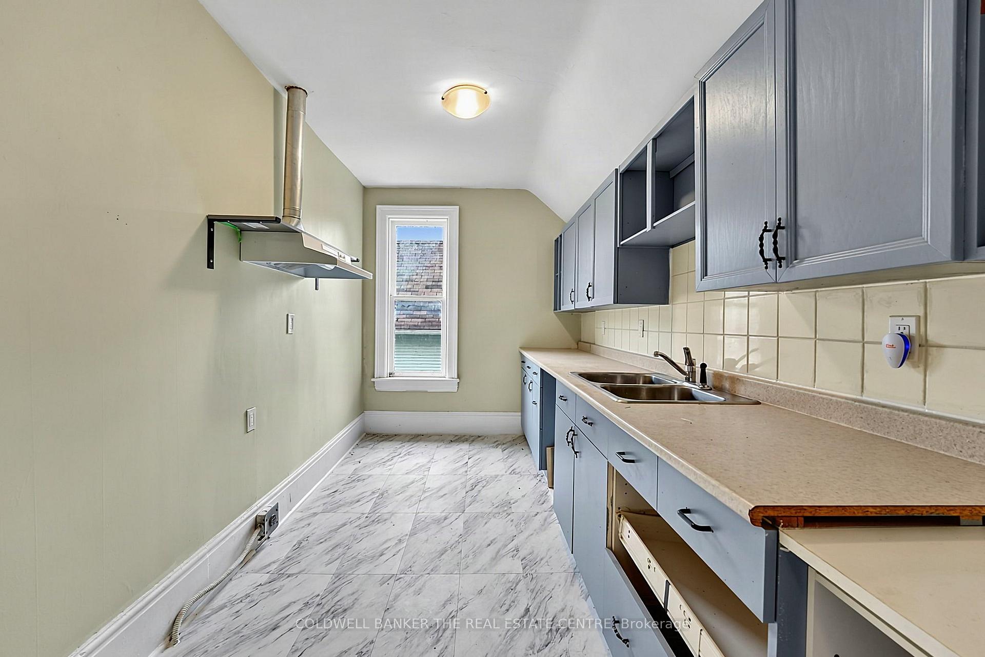 Photo 24 of 592 Gorham Street, Newmarket, Gorham-College Manor — HOMEH