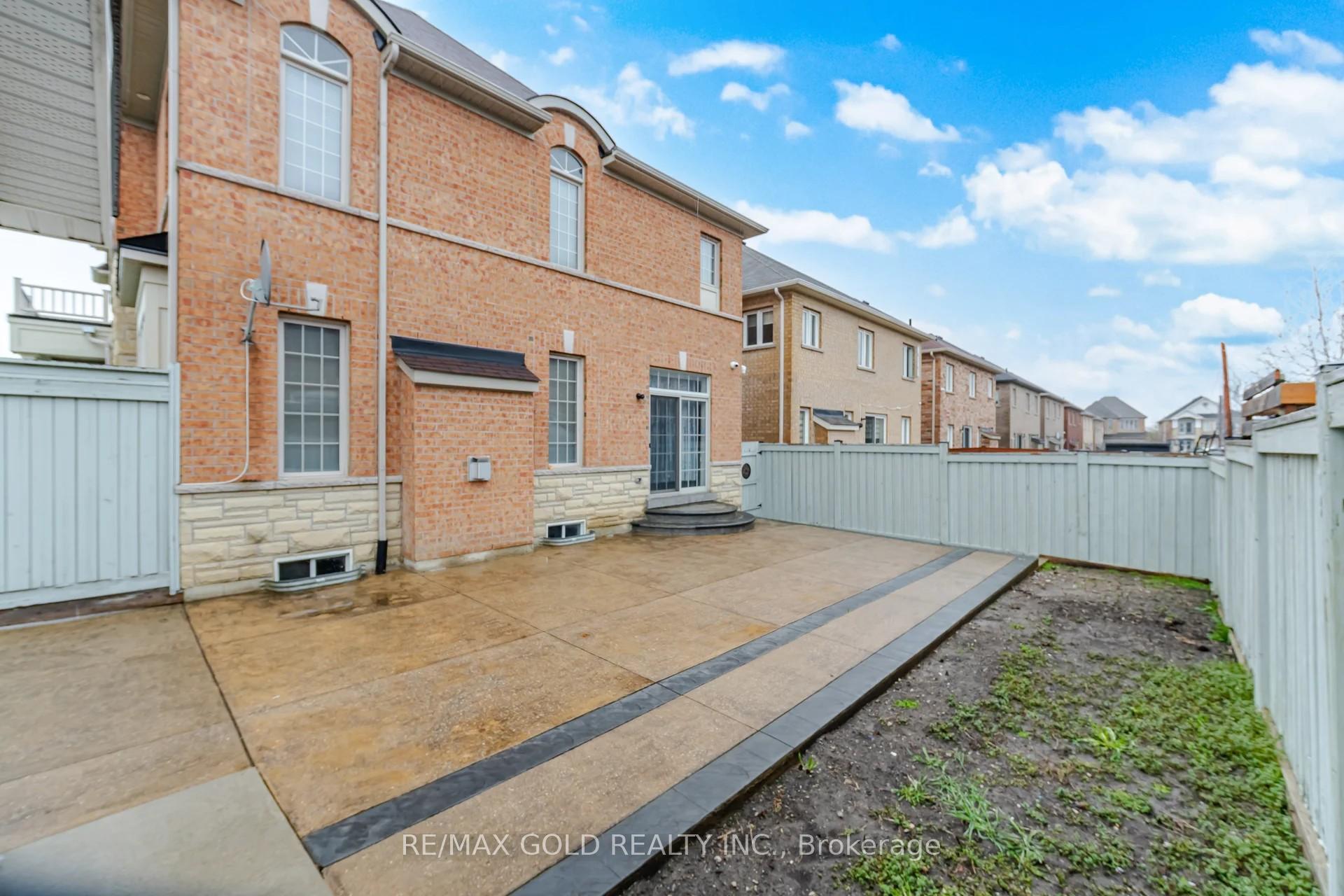 Photo 23 of 26 Drummondville Drive, Brampton, Bram East — HOMEH