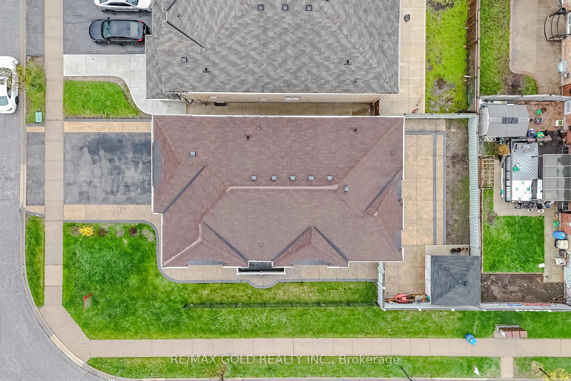Photo 27 of 26 Drummondville Drive, Brampton, Bram East — HOMEH