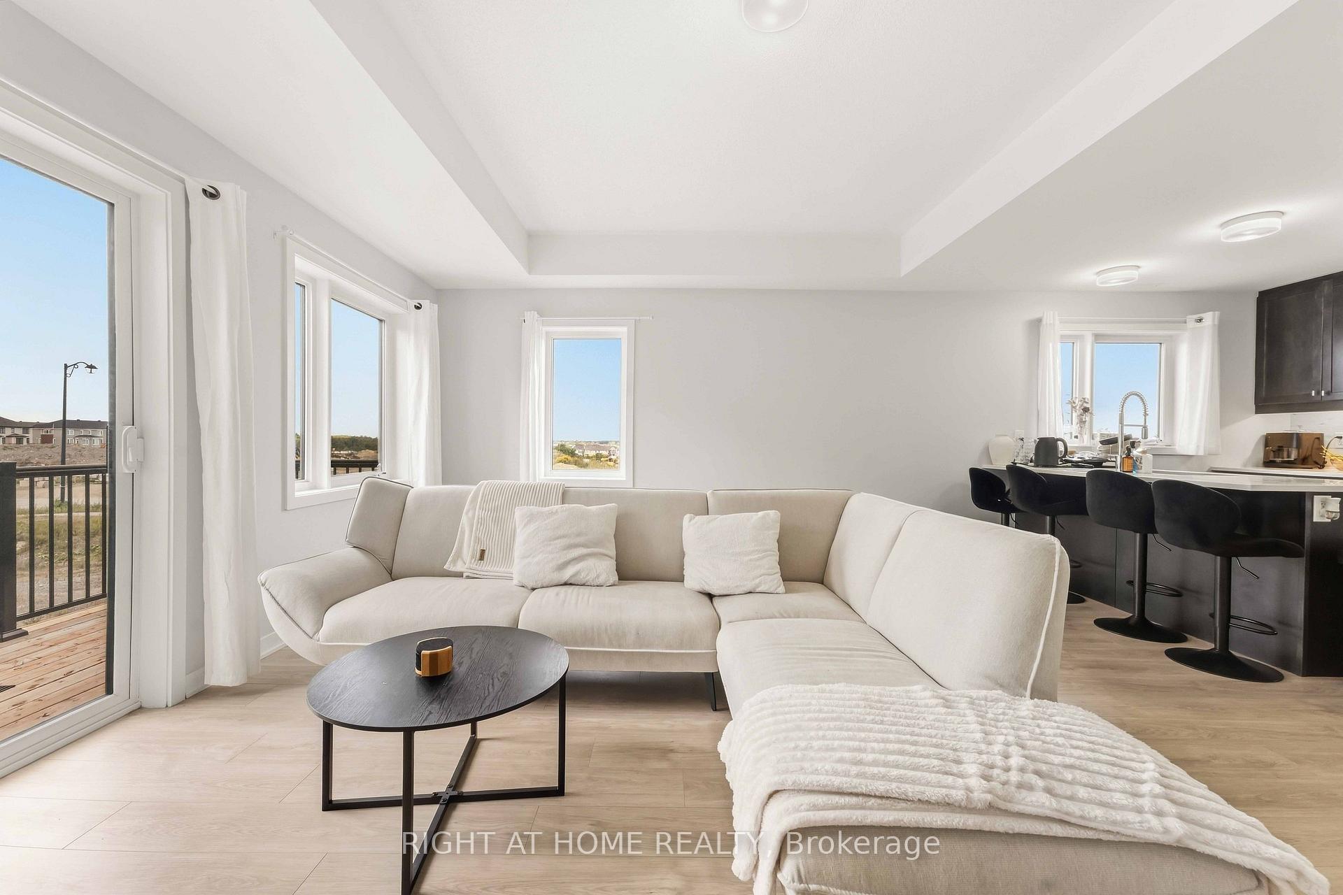 Photo 27 of 206 Parnian Private, Ottawa, Barrhaven - Half Moon Bay — HOMEH