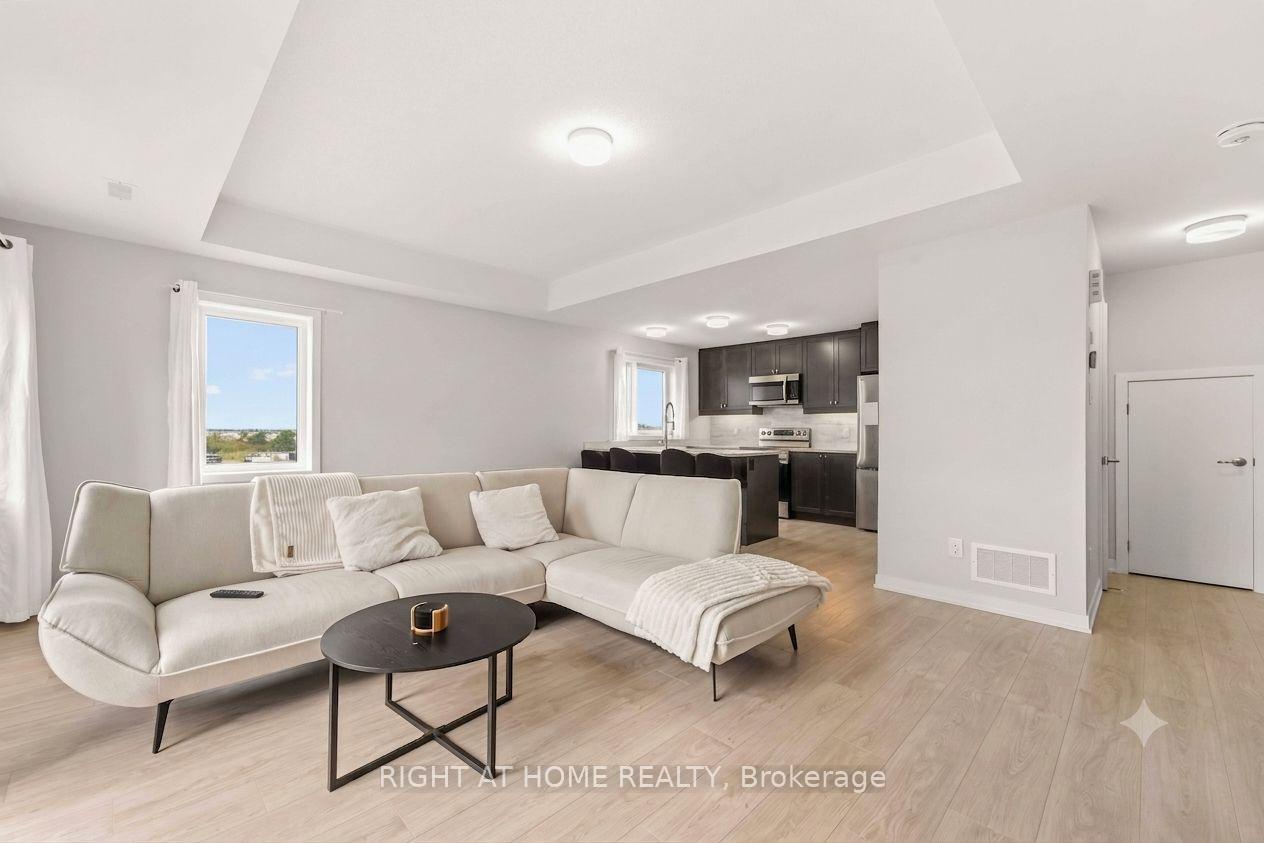 Photo 28 of 206 Parnian Private, Ottawa, Barrhaven - Half Moon Bay — HOMEH
