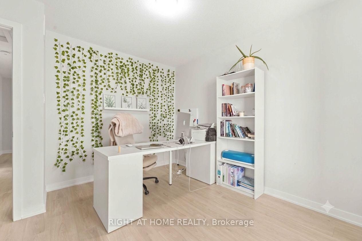 Photo 44 of 206 Parnian Private, Ottawa, Barrhaven - Half Moon Bay — HOMEH