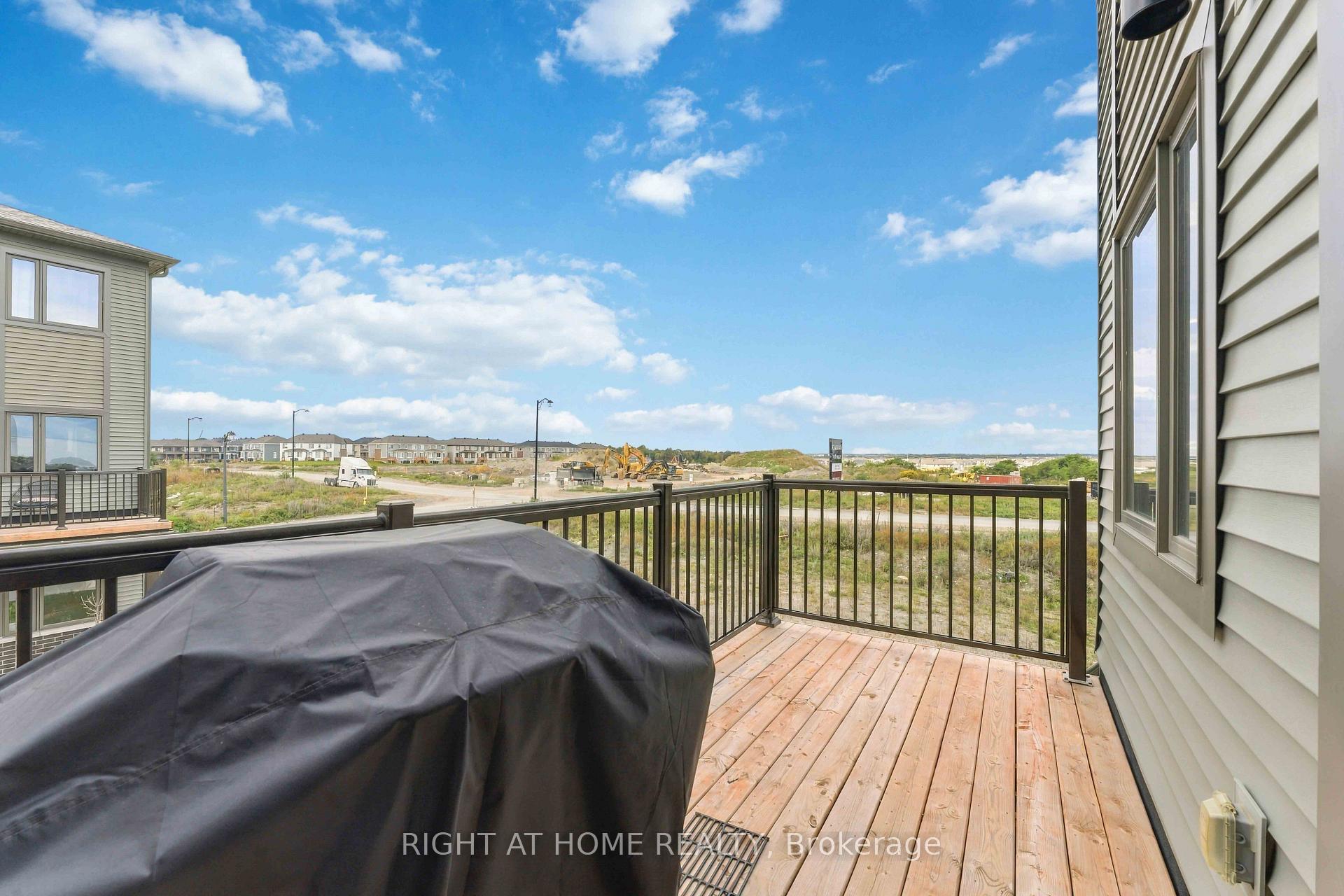 Photo 54 of 206 Parnian Private, Ottawa, Barrhaven - Half Moon Bay — HOMEH