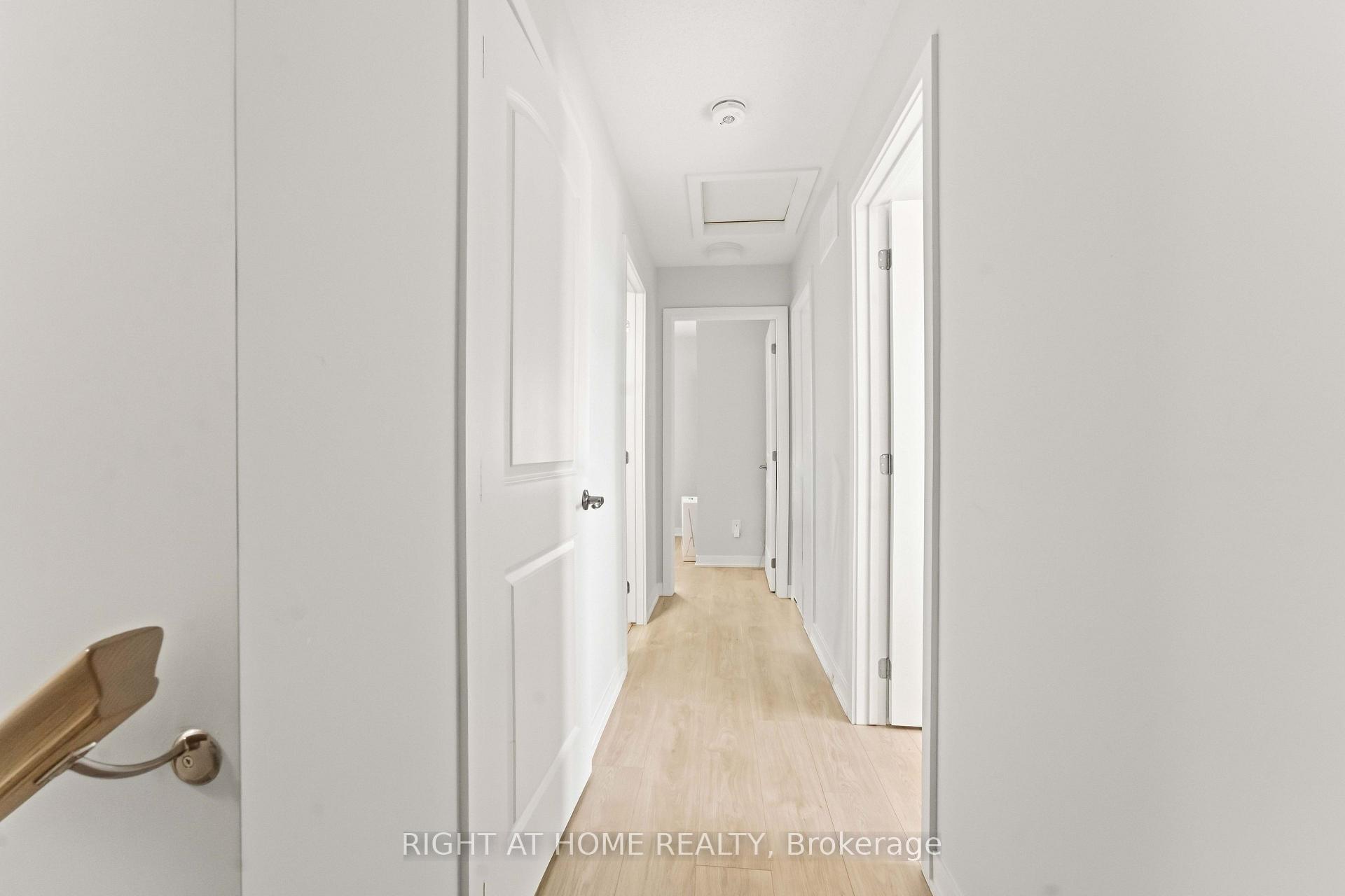Photo 37 of 206 Parnian Private, Ottawa, Barrhaven - Half Moon Bay — HOMEH
