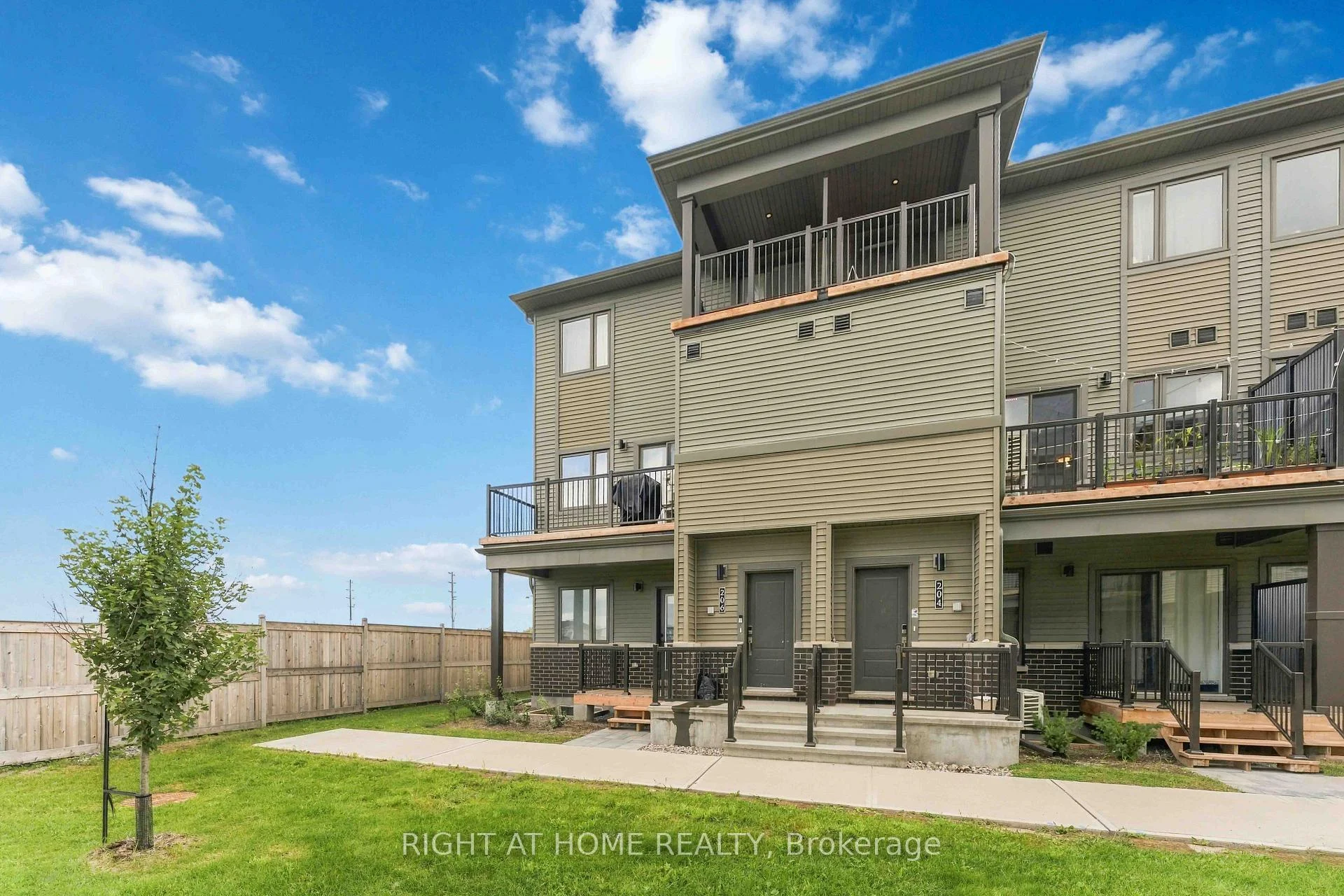Photo 6 of 206 Parnian Private, Ottawa, Barrhaven - Half Moon Bay — HOMEH