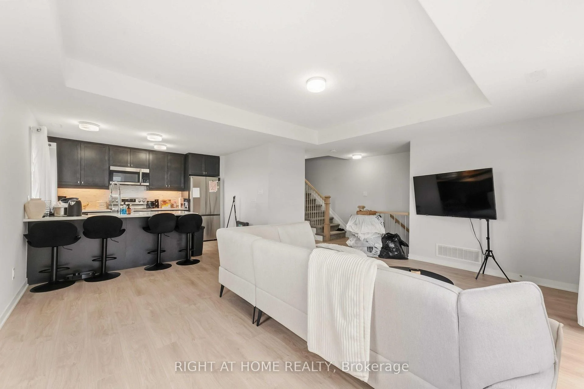 Photo 21 of 206 Parnian Private, Ottawa, Barrhaven - Half Moon Bay — HOMEH
