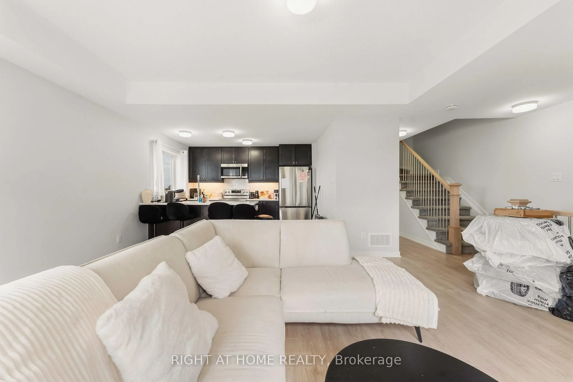 Photo 25 of 206 Parnian Private, Ottawa, Barrhaven - Half Moon Bay — HOMEH