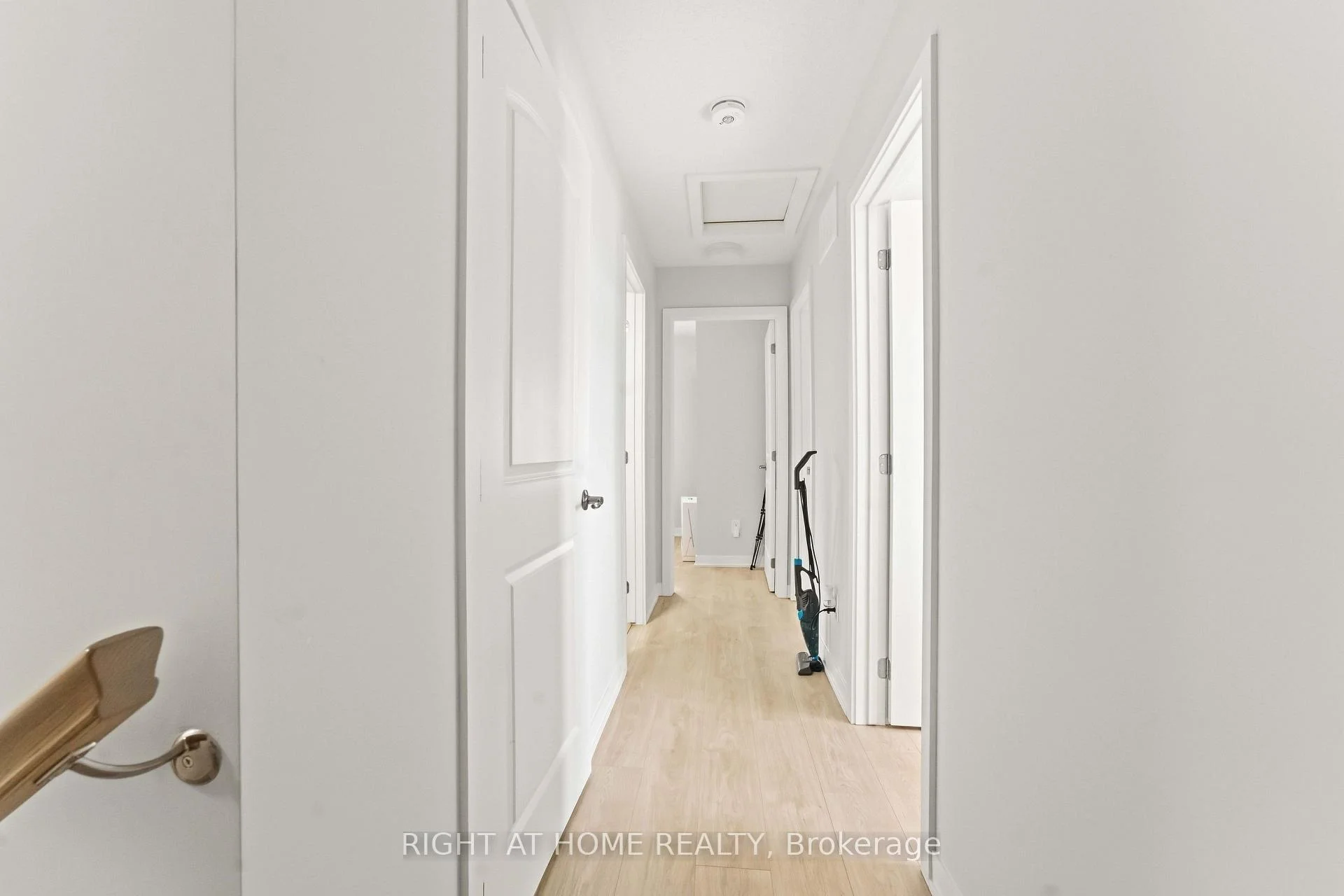 Photo 36 of 206 Parnian Private, Ottawa, Barrhaven - Half Moon Bay — HOMEH
